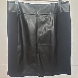 CAbi Skirt Miranda Black Faux Leather 8 Stretch 3754 Vegan Pleather